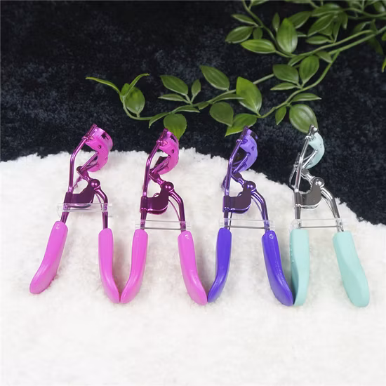 Wholesale Custom Eyelash Curler Set and Makeup Lash Tools with Eyelash Tweezers/Lash Curler/ Eyebrow Siccsor and Clips